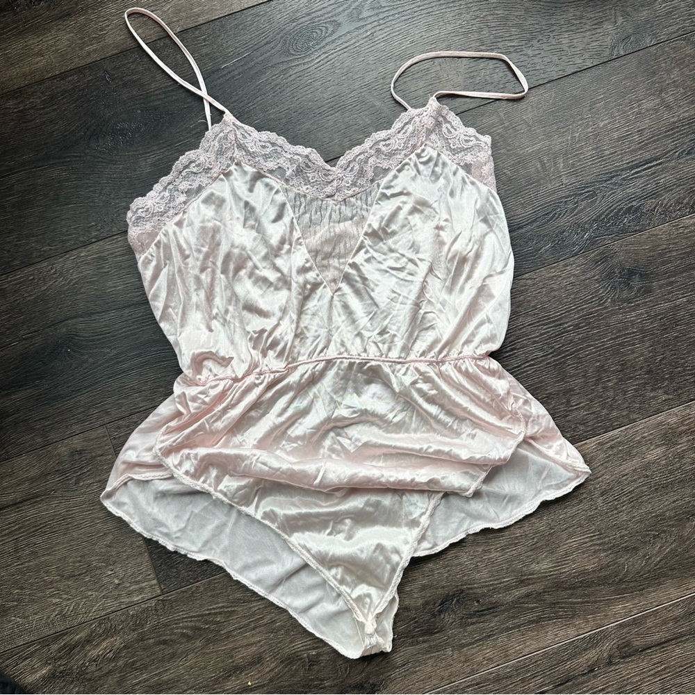 Vintage California Dream nightie lingerie Elegant Pink Lace Trim Satin Camisole